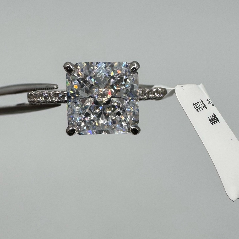 2ct Radiant Cut Ring - Picture 4 of 14